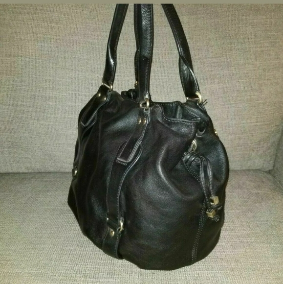 Michael Kors Blk Pleated Leather Drawstring Hobo - Picture 4 of 8